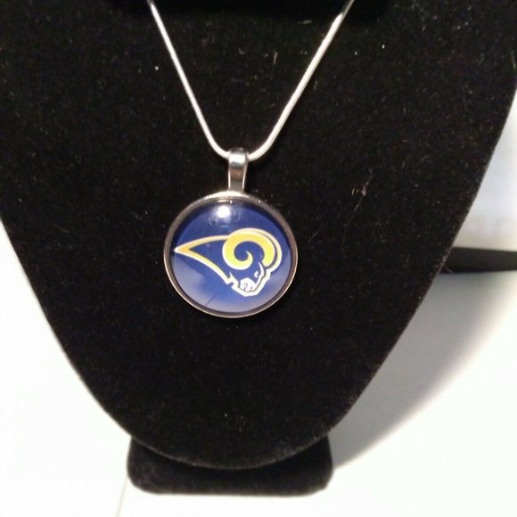 Los Angeles Rams NFL Charm w/ 925 Chain NEW - Picture 1 of 2